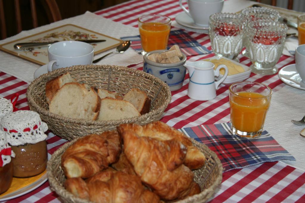 Bed and Breakfast La Double Porte à Castéra-Verduzan Extérieur photo